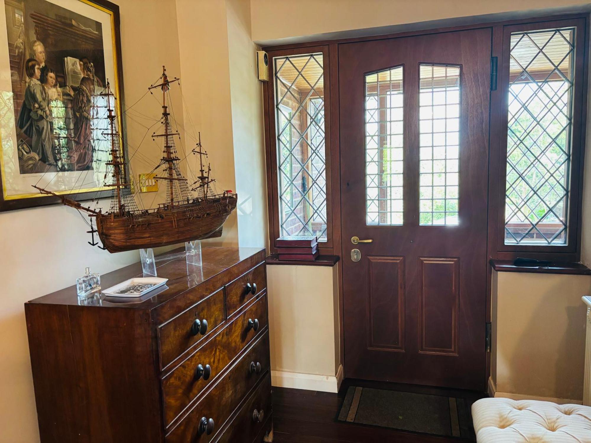 Traditional House Villa Brighton