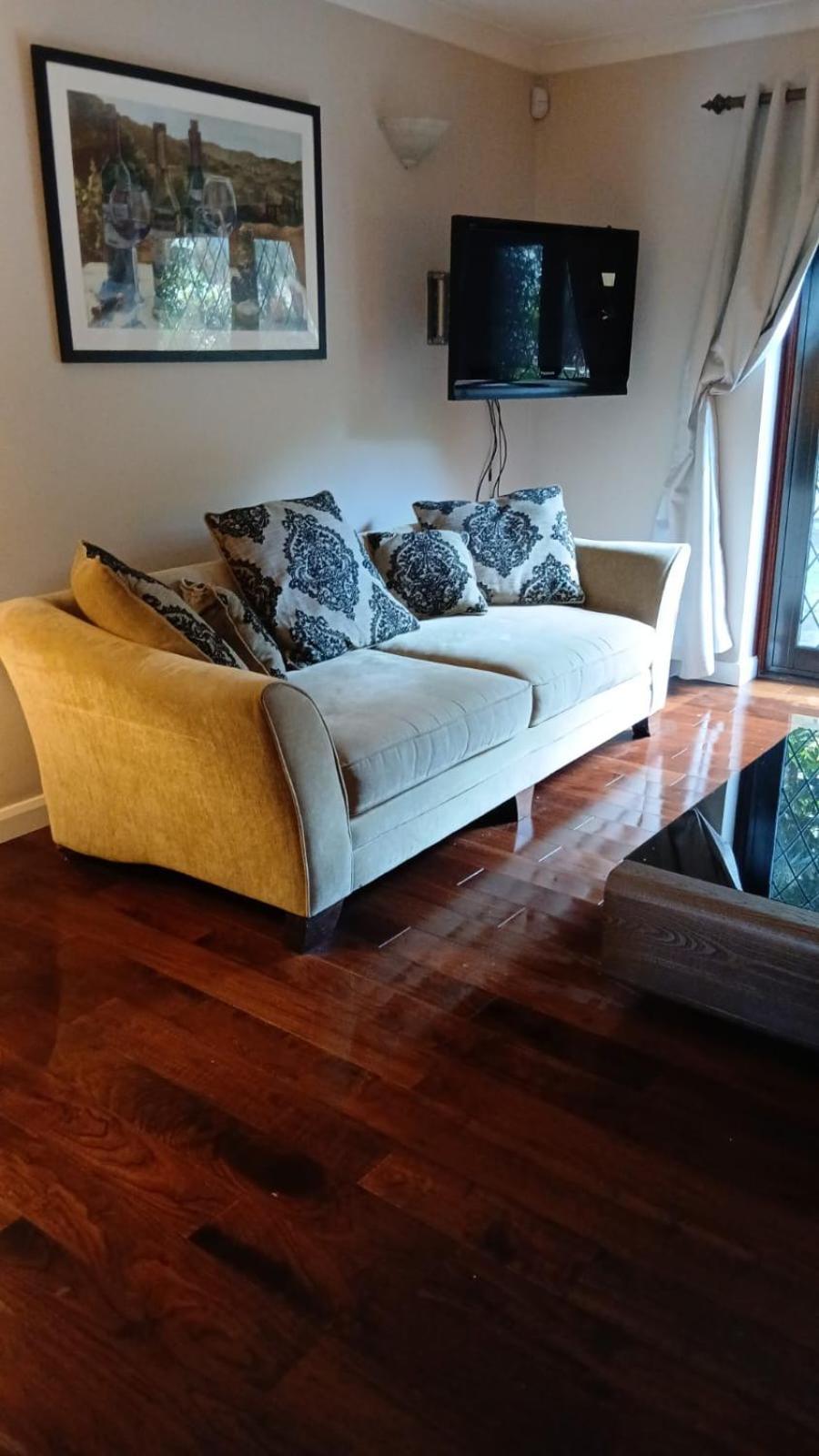 Traditional House Villa Brighton
