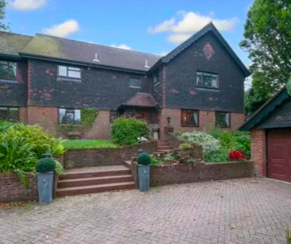 Villa Traditional House Brighton